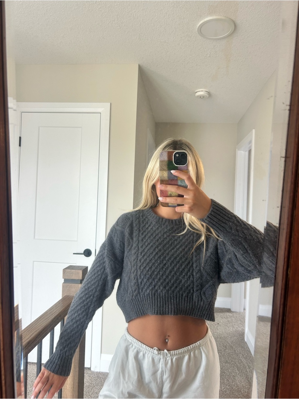 Aritzia Cropped Cable-Knit Sweater - Charcoal